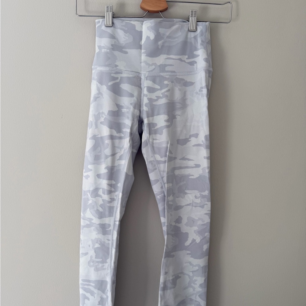 Lululemon Athletica Gray Camouflage Leggings